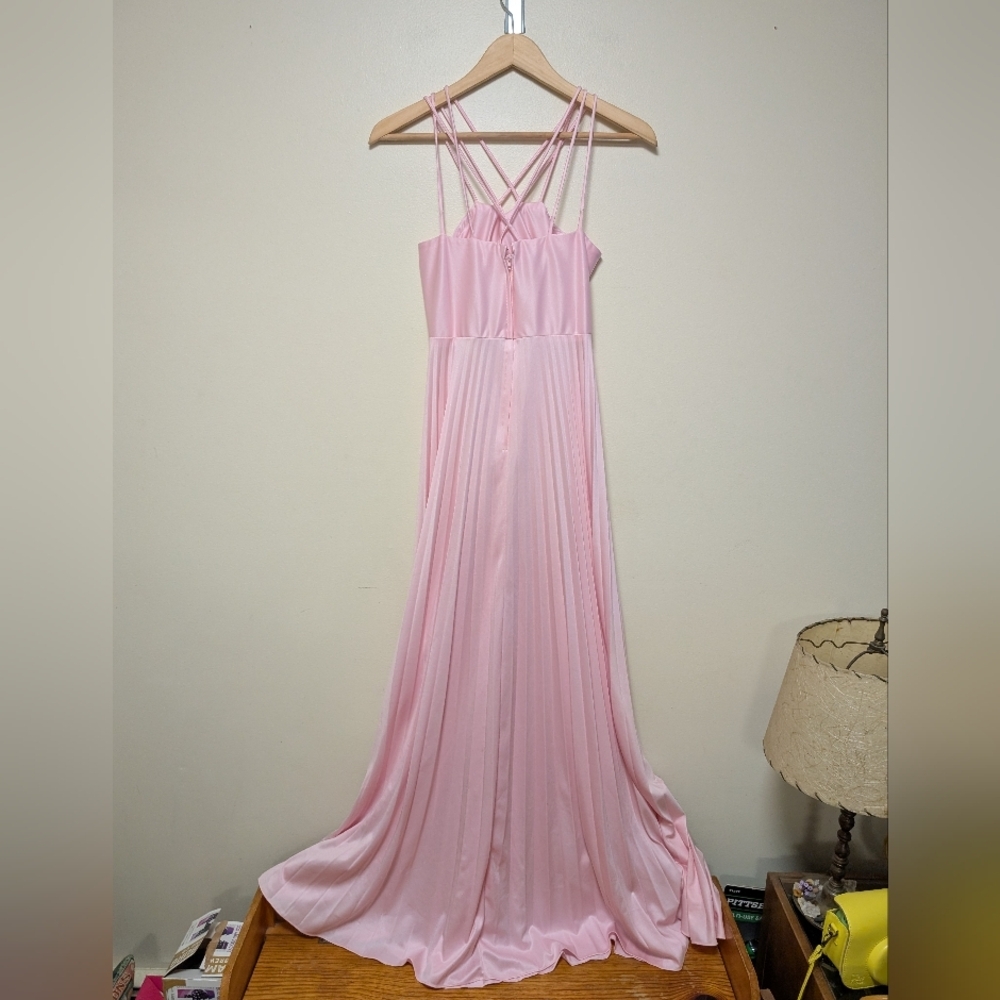 Elegant Pink Maxi Dress - Picture 7 of 7